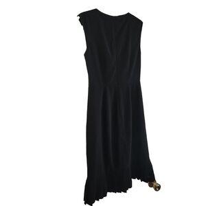 White House Black Market sz 2 little black dress pencil dress pleated hem